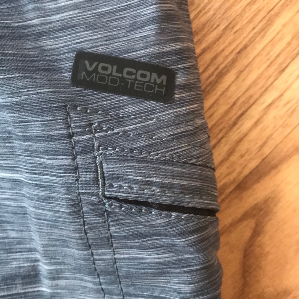 Volcom Swim Shorts Moo Tech Size 38 - image 5